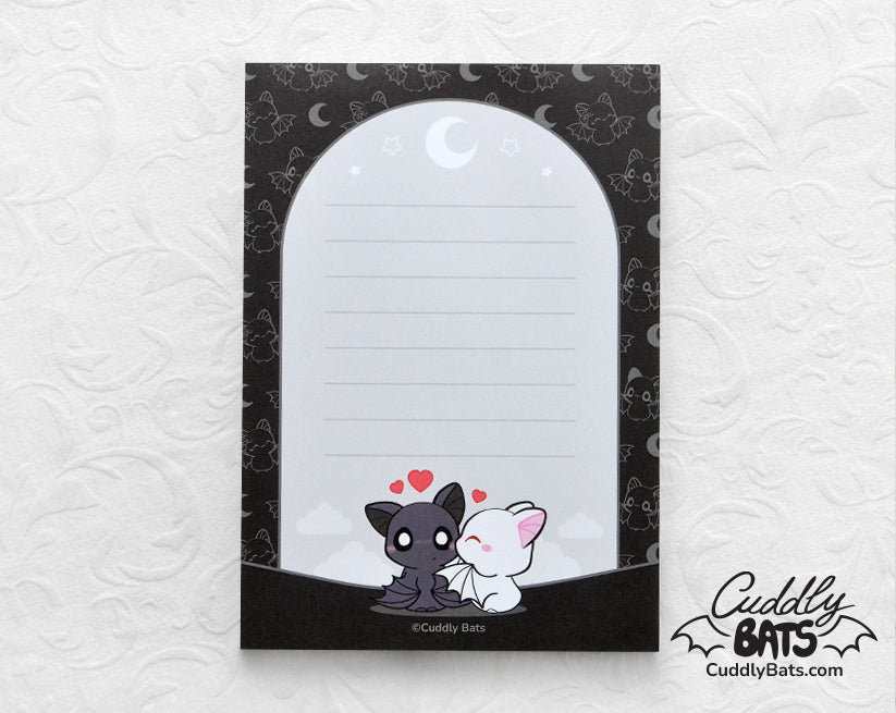 Cuddly Bats Kiss memo notepad